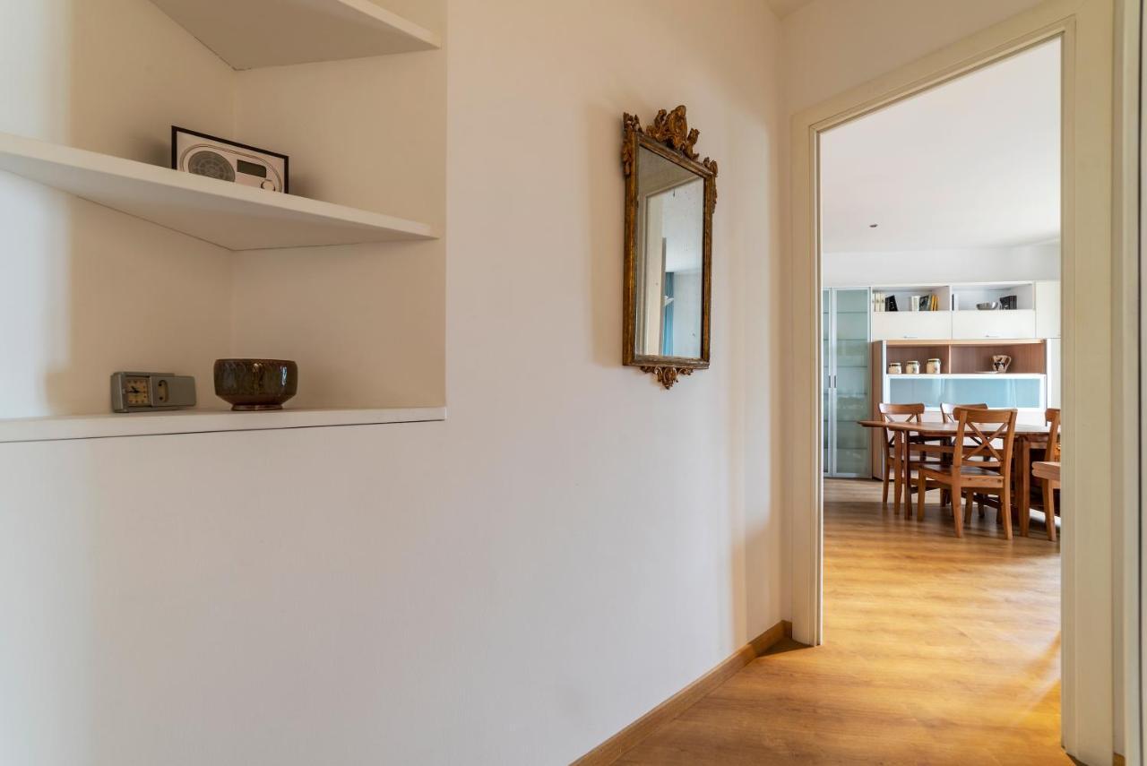 Apartment Sunny Piramide Rom